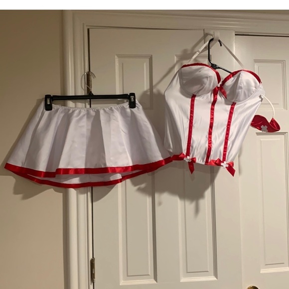 Nurse Costume Frederick’s of Hollywood sexy Halloween Fashion Nova women’s - Picture 6 of 8